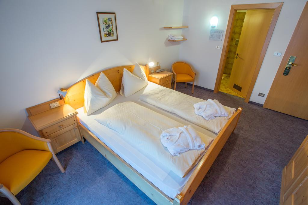 Good Life Hotel Zirm Obereggen Phòng bức ảnh