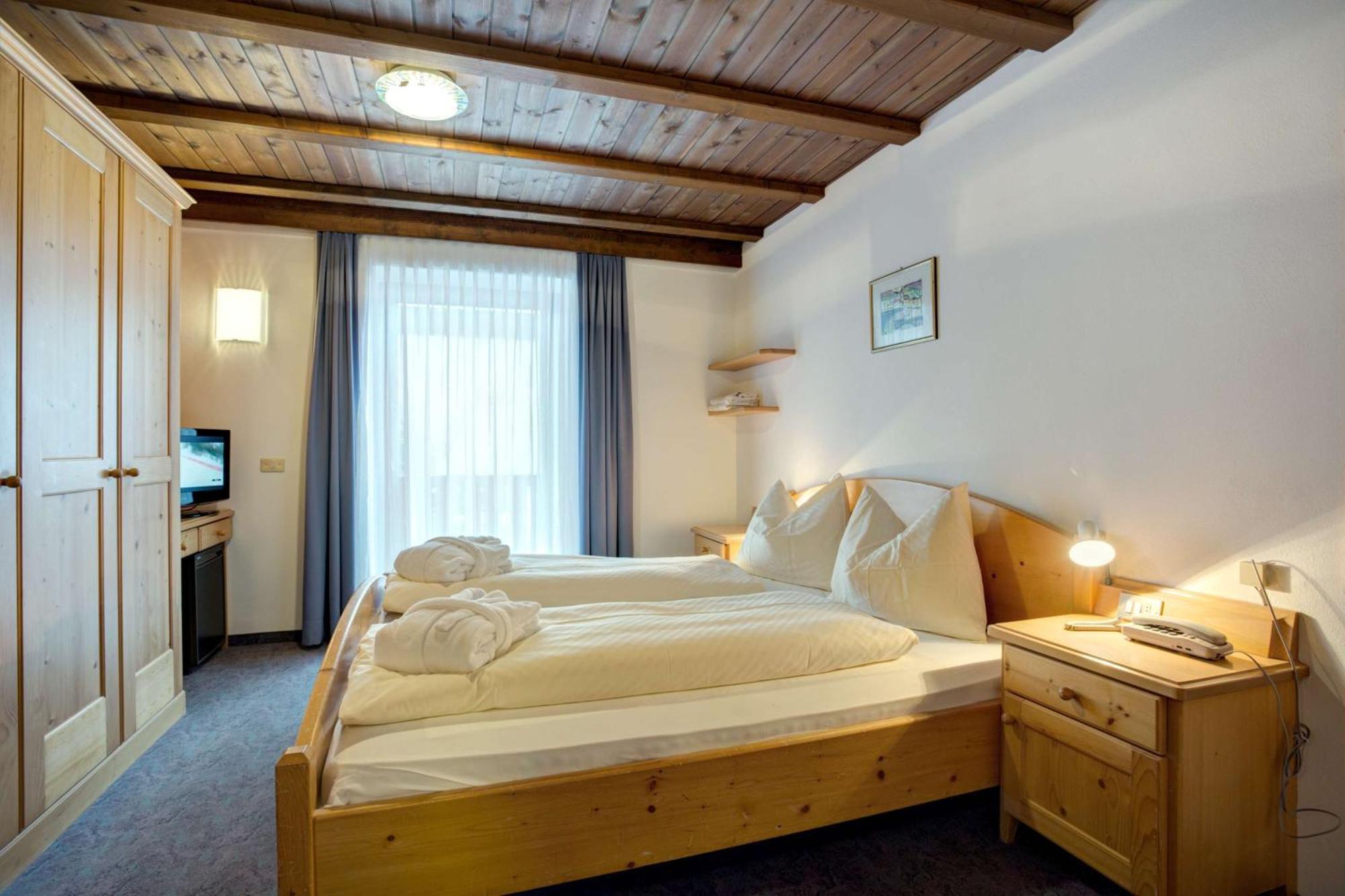 Good Life Hotel Zirm Obereggen Phòng bức ảnh
